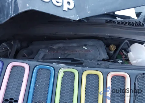 2015 Jeep Renegade Latitude z USA, uszkodzony, nr VIN ZACCJABT2FPB23423